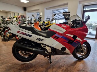 Honda CBR 1000 F - 6