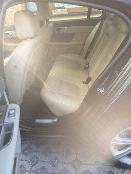 Jaguar xf 3d - 6