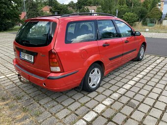 Ford Focus 1.6 - 6
