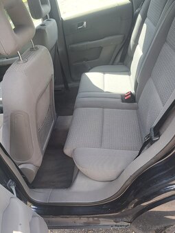 Audi A2,1,4i,55kw,rok 2000 - 6