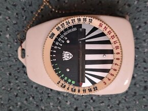 Prodám fotoaparát Zorkij 2-s + expozimetr - 6