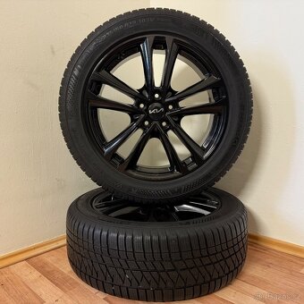 KIA SPORTAGE V 5x114,3 R19 ET49,5+ZIMNÍ 235/50R19 8/6mm - 6