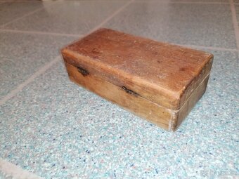 Starožitná kuchyňská váha + kompletní sada závaží - 6