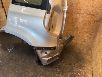 LEVÁ ZADNÍ BOČNICE ŠKODA YETI - 6