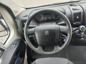 Peugeot Boxer 2.2hdi 96kw 6míst,aut.AC, tažné 2.5t rok 2014 - 6