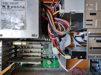 Retro desktop Intel Celeron 766 MHz - 6