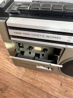 kazetový magnetofon Fair Mate 4 Band Radio Cassette Recorder - 6