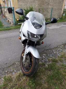 Prodám Honda VTR 1000f - 6
