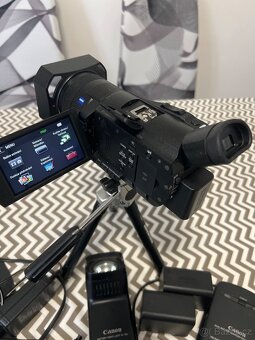 Sony 4K FDR-AX100 - 6