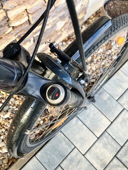 Dámské trekové kolo GT - 6