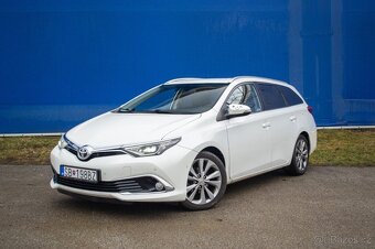 Toyota Auris 1.6 l D-4D - 6
