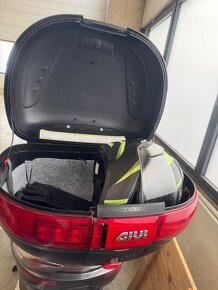 PRODÁM SKUTR MOTORKU SUZUKI BURGMAN 400i - 6