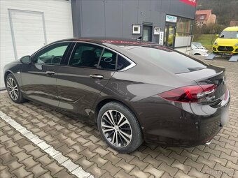Opel Insignia 2,0 CDTi 4x4 AT8 Exclusive GS (2019) - 6