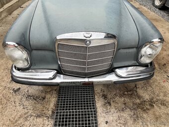 Mercedes Benz 250 SE - 6