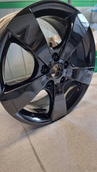 Prodám Alu kola original Škoda Octavia 17, 5x112, - 6