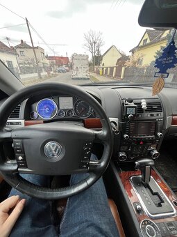 Volkswagen Touareg 3.0 - 6