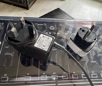 Roland TR-8 (drum machine) - 6
