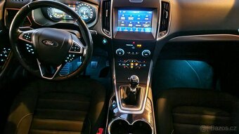 Ford Galaxy 4X4 6st. manuál 8/2019 132Kw 7 míst - 6
