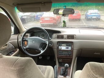 Toyota Camry - 6