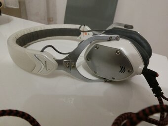Sluchatka V-Moda - 6