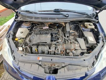 Mazda 5 kombi r. 2003 - 6