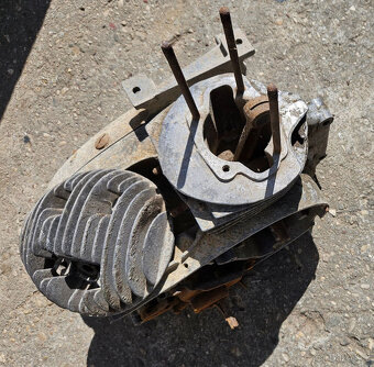 Nekompletní motor na skutr ČZ 175, Čezeta, prase - 6