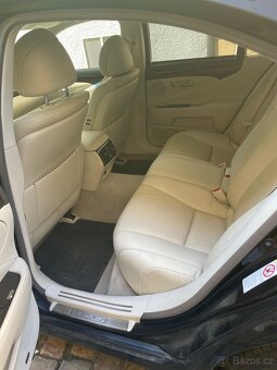 Lexus LS600h - 6
