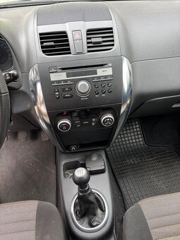 Fiat Sedici 1.6 16V 4x4 88 kW, RV 2010 - 6