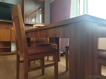 Jídelní stůl + 4 židle - 6