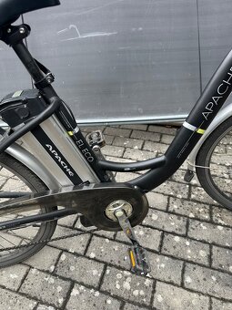 Prodám městské elektrokolo Apache - 6