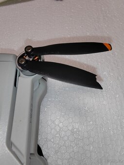 DJI Mini 2 SE Fly More Combo - 6