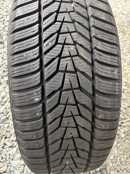 235/55R18 zimní pneu - 6