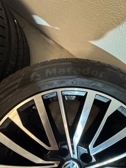 Alu kola 5x120 r18 + sada letních pneumatik 255/45 r18 - 6