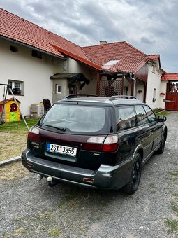 Subaru Legacy Outback 4x4 rok 2003 3.0 154 kW LPG - 6