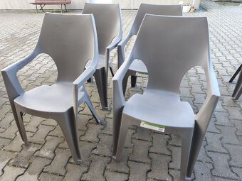 Plastové židle - nové - 6