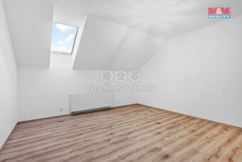 Prodej rodinného domu 6+kk, 276 m², Rabakov - 6
