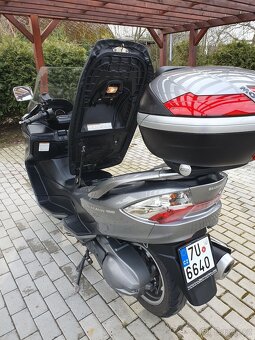 SUZUKI BURGMAN r.v. 2011 - 6