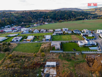 Prodej pozemku k bydlení, 696 m², Zlín, ul. V Polích - 6