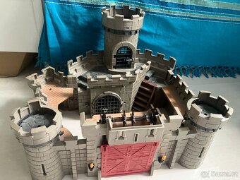 krásný playmobil hrad jako nový může být váš - 6