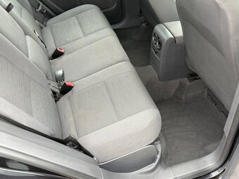 Prodam cerny VW golf plus 1,6 - 6