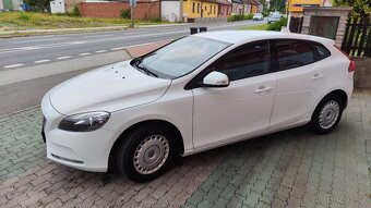 Volvo V40 D2, 84 kW, r. 2015, najeto 95 700 km - 6