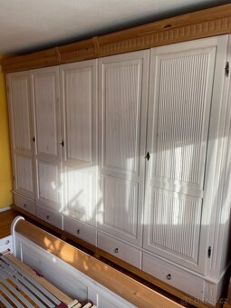 Moderní antik ložnice Tampere, celomasiv - 6