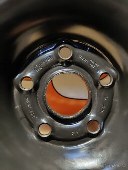 Zimní kola na VW Passat 5x112 , ET44, 215/60R16 - 6