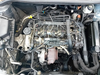 Opel Astra J 1.3 DT ( A13DTE ) 70kW r.2011 šedá Z177 na náhr - 6