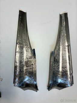 Vrchní část zadní kapsy Tatra 603-3 - 6