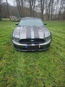 Ford mustang 3.7 L - 6