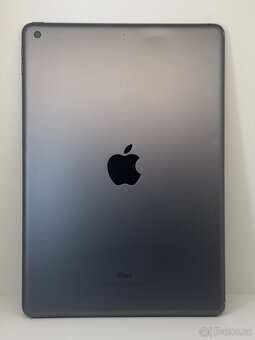 iPad 7. gen 32GB + Apple Pencil 1 + Logitech Combo Touch - 6