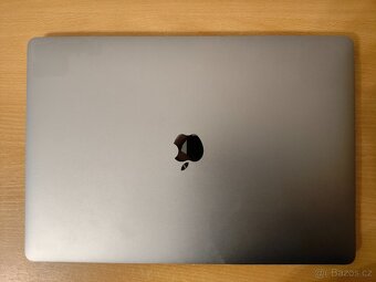 Apple MacBook Pro 2018 – i7 | 16GB | 256GB - 6