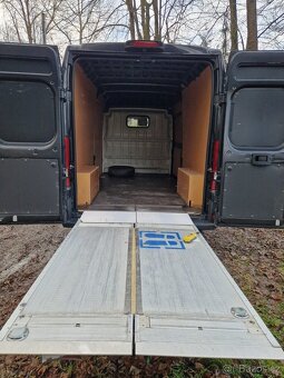 Dodávka s motorem 3,0 IVECO + hydraulické čelo - 6