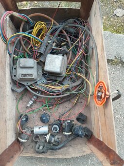 Škoda 1203 díly - 6